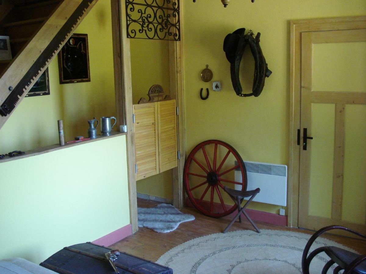 Saint Ludel, Maison Des Animaux Bed & Breakfast Natzwiller ภายนอก รูปภาพ